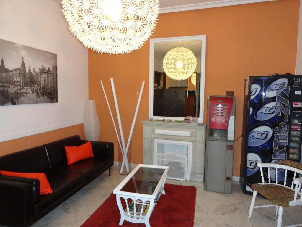 Hostal Fuencarral Kryse Madrid Exterior foto