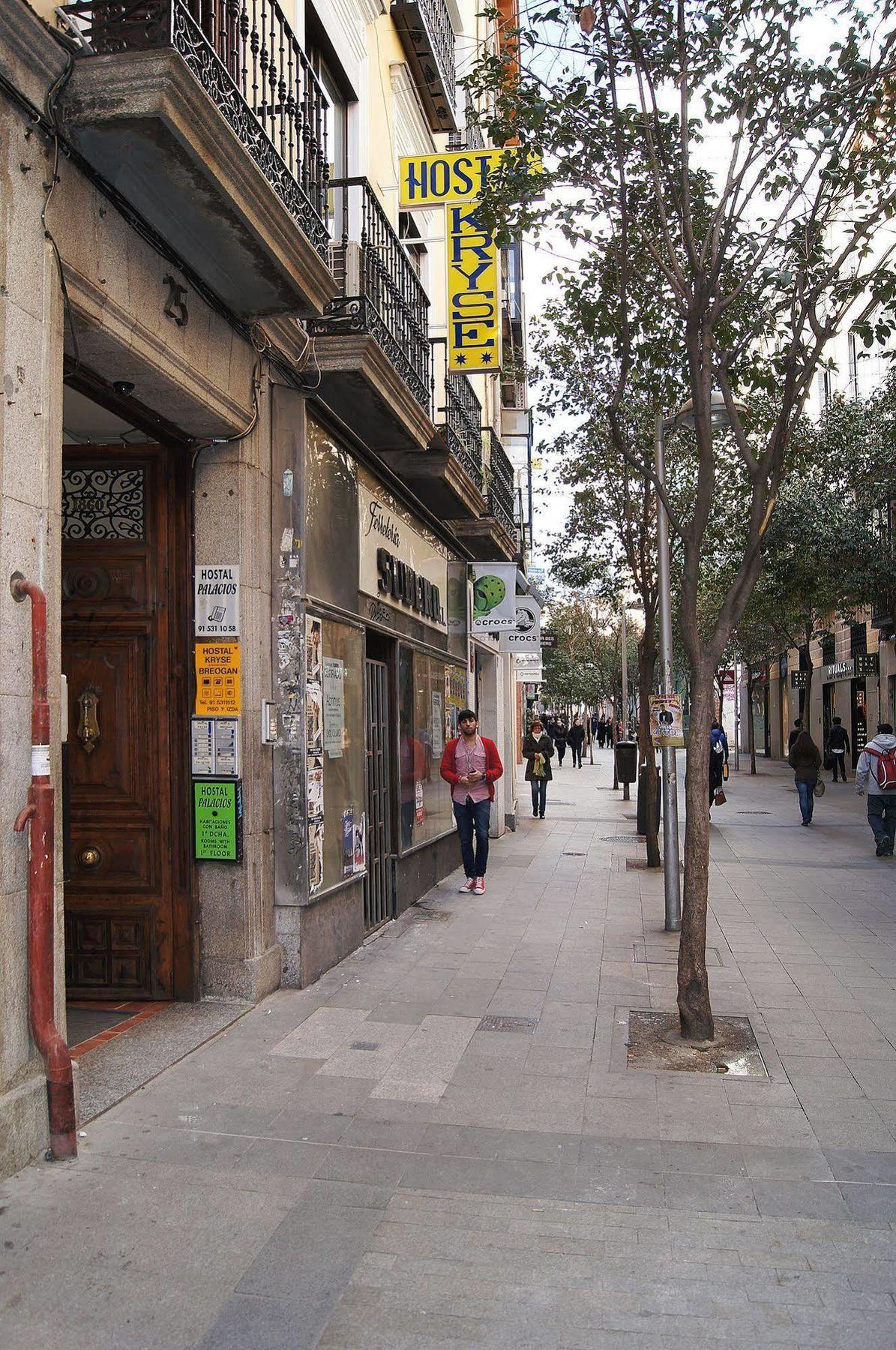 Hostal Fuencarral Kryse Madrid Exterior foto
